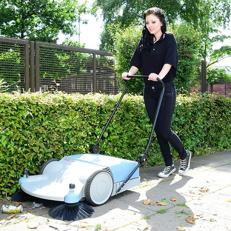 картинка Подметальная машина Kranzle 2+2 фото 4 картинка Подметальная машина Kranzle 2+2 фото 4