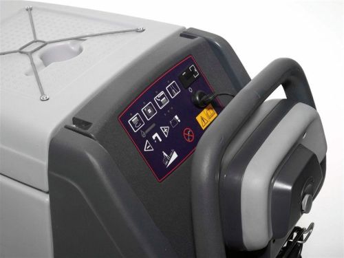 картинка Поломоечная машина Nilfisk CA 551 фото 2 картинка Поломоечная машина Nilfisk CA 551 фото 2