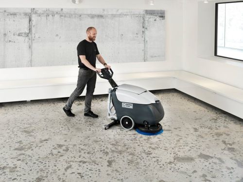 картинка Поломоечная машина Nilfisk SC400 фото 3 картинка Поломоечная машина Nilfisk SC400 фото 3