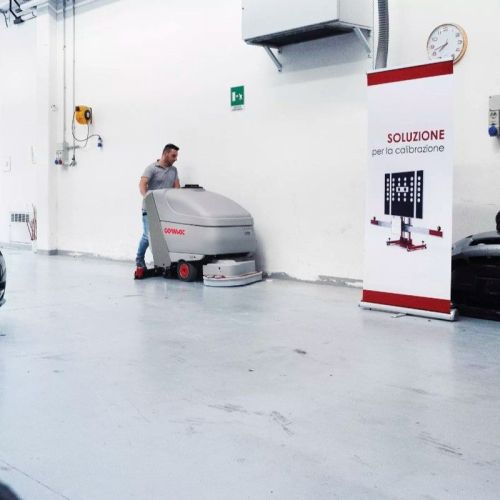 картинка Поломоечная машина Comac Omnia 32 BT фото 8 картинка Поломоечная машина Comac Omnia 32 BT фото 8