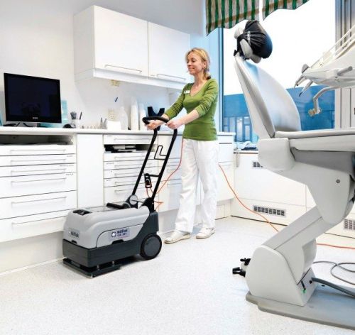 картинка Поломоечная машина Nilfisk CA 331 фото 5 картинка Поломоечная машина Nilfisk CA 331 фото 5